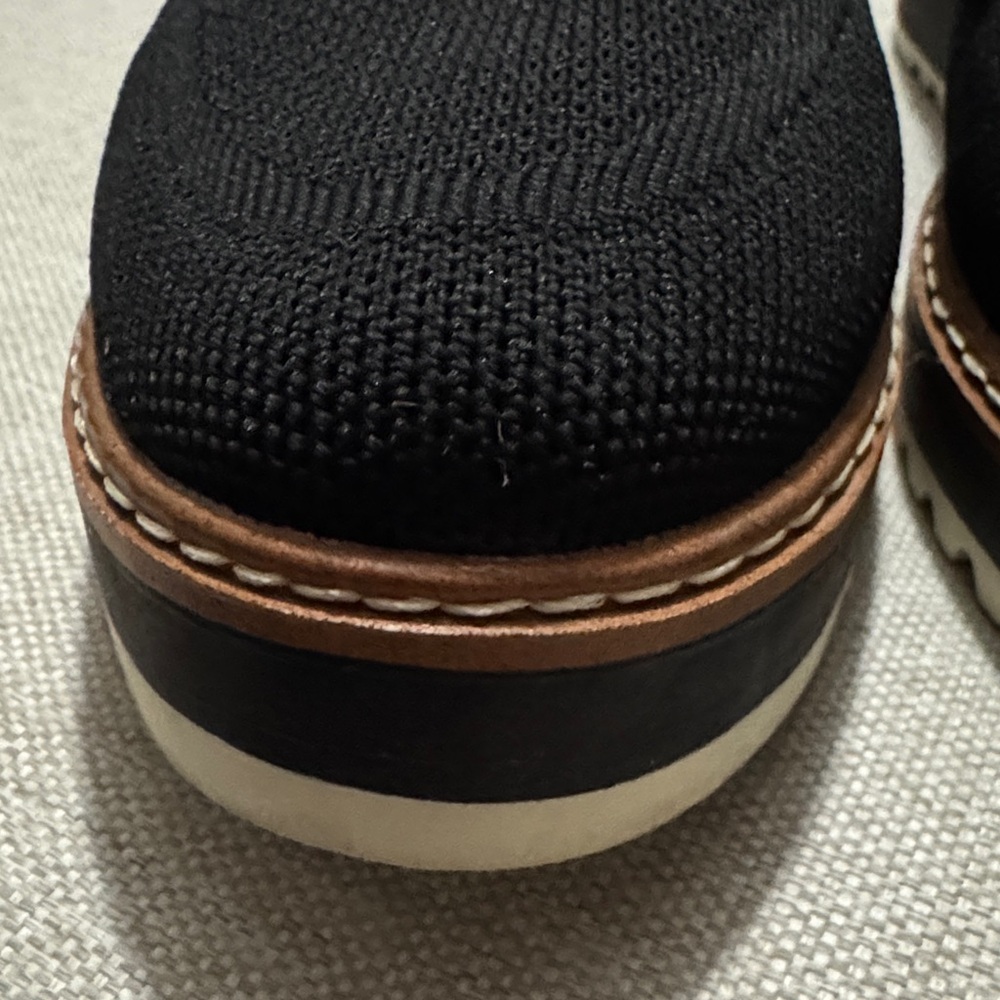 Like New-Me Too brand “Barrett” Mesh Loafers-Sz 8-Black-Elevated Cushioned Heel - Picture 5 of 16